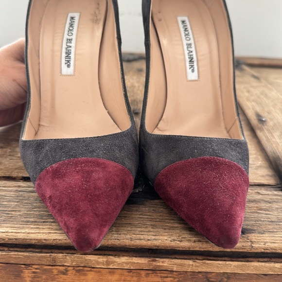 Manolo Blahnik Suede Pumps - Size 38 - Picture 8 of 12